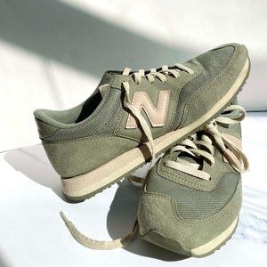 620 New Balance Sneakers